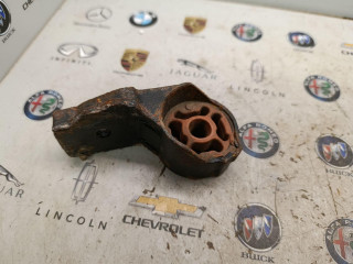 кронштейн глушителя Chevrolet TrailBlazer 3 поколение 2023, 1.3 л., бензин, 42747907