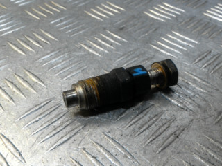 форсунка Nissan Navara D22 2001, 2.5 л., дизель, МКПП, пикап, 0050T