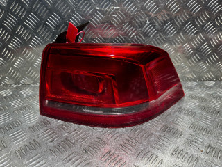 фонарь задний правый Volkswagen Passat B7 2012, седан, 3AE945096F
