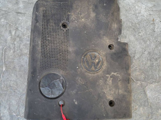 декоративная крышка двигателя Volkswagen Passat B5 (1996 - 2001), 1.6 л., бензин