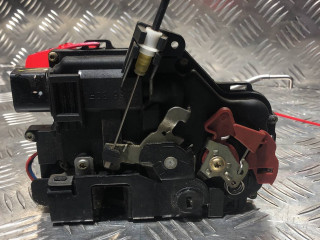 замок двери задней правой Audi A4 B6 2003, 1.9 л., AVF, дизель, АКПП, синий, универсал