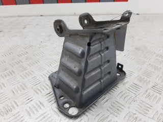 кронштейн переднего бампера Opel Vectra C 2004, 3.0 л., АКПП, универсал