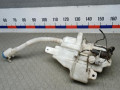 бачок омывателя Land Rover Freelander 2 поколение 2009, 2.2 л., дизель, внедорожник 5 дв., LR002305, LR002313, LR002306, LR002301 - фото №5