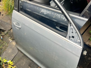 дверь передняя правая Volkswagen Golf 5 поколение 2009, 2.0 л., CBDA, дизель, 6МКПП, универсал