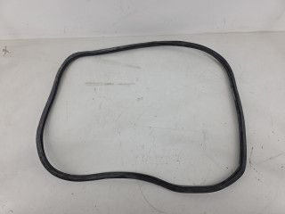 уплотнитель двери Audi A4 B8 [рестайлинг] 2014, 1.8 л., бензин, 8K5833721G