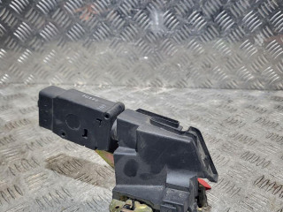 замок двери задней левой Mitsubishi Space Star 1 поколение [рестайлинг] 2004, 1.6 л., бензин, минивэн