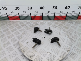 крепление форсунки Chevrolet Orlando 1 поколение 2011, 2.0 л., АКПП, минивэн