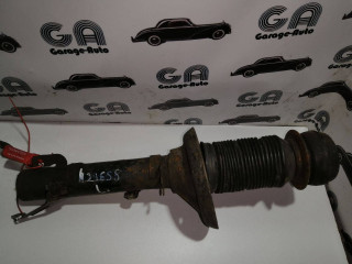 амортизатор передний левый Volkswagen Golf 4 поколение 2002, 1.9 л., дизель, хетчбэк 5 дв.