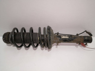 стойка передняя левая Audi A3 8L 1997, 1.6 л., бензин, 5МКПП, хетчбэк 5 дв.