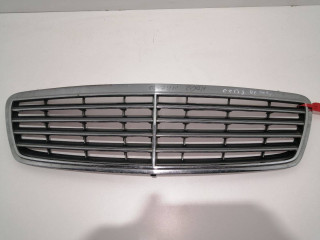 решетка радиатора Mercedes-Benz C-Класс W203/S203/CL203 2001, 2.2 л., OM 611.962, дизель, синий, универсал