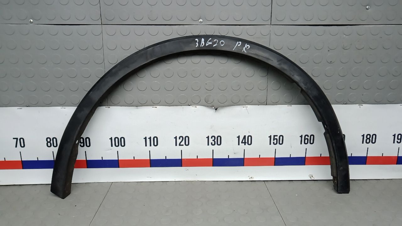 молдинг переднего левого крыла Toyota C-HR 1 поколение AX10 2017, 1.2 л., бензин - фото №1