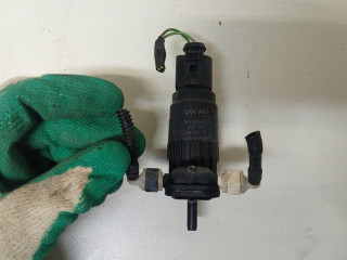 насос (моторчик) омывателя стекла Mazda 6 3 поколение [рестайлинг] 2016, 2.2 л., дизель, АКПП, седан, передний привод, правый руль, 1K6955651