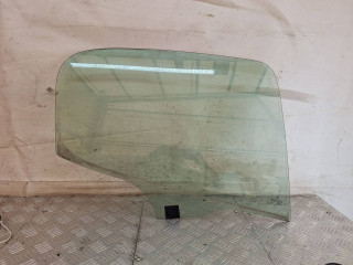 стекло двери задней правой Peugeot 206 1 поколение 2000, 1.4 л., бензин, МКПП, хетчбэк 5 дв.