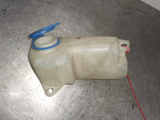 бачок омывателя Audi A4 B5 1998, 1.8 л., 5МКПП, серебро, седан