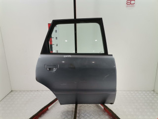 дверь задняя правая Audi A4 B5 1996, 1.8 л., МКПП, универсал, 8D0833052