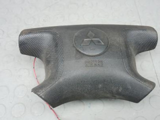 подушка безопасности водителя Mitsubishi Pajero 3 поколение [рестайлинг] 2004, 3.2 л., дизель, внедорожник 5 дв., MR527359