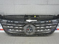 решетка радиатора Volkswagen Tiguan 1 поколение 2010, 2.0 л., дизель, внедорожник 5 дв., 5N0853651C - фото №4