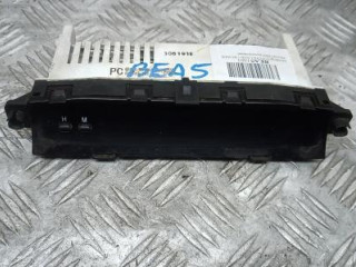 монитор мультимедиа Toyota Land Cruiser Prado 3 поколение J120 2003, 3.0 л., D-4D, дизель, МКПП, внедорожник 5 дв., 8391060180