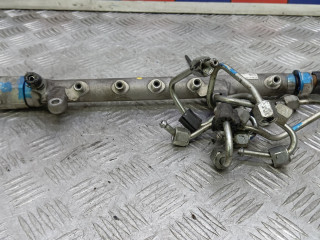 топливная рампа Volkswagen Passat B7 2011, 1.6 л., дизель, 03L089S