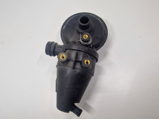 маслоотделитель (сапун) BMW 5 серия E39 1996, 2.0 л., i, бензин, МКПП, задний привод, 1703484