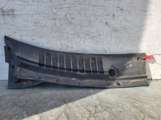 дождевик Nissan Almera Tino V10 2001, 1.8 л., бензин, 5МКПП, минивэн, 66862BU200