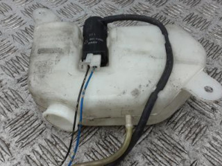 насос (моторчик) омывателя стекла Mitsubishi Pajero Sport 1 поколение [рестайлинг] 2004, 2.5 л., TD, дизель, МКПП, внедорожник 5 дв., MB358361