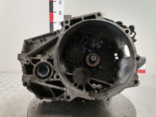 КПП механическая (МКПП) Dodge Journey 1 поколение 2010, 2.0 л., МКПП, минивэн, 5273355AF