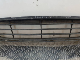 заглушка (решетка) в бампер Hyundai Solaris 1 поколение 2012