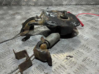 крепление запаски Land Rover Discovery 3 поколение 2009, 2.7 л., 276DT, дизель, АКПП, внедорожник 5 дв.