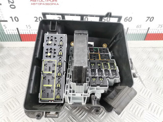 блок реле Opel Meriva 1 поколение (A) [рестайлинг] 2007, 1.7 л., МКПП, минивэн, 93363137