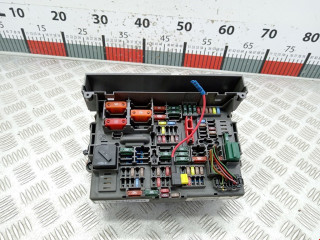 блок предохранителей BMW 3 серия E90/E91/E92/E93 [рестайлинг] 2008, 2.0 л., АКПП, седан