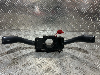 переключатель подрулевой (стрекоза) Audi A3 8L 1997, 1.6 л., бензин, 5МКПП, хетчбэк 5 дв., 8L0953513