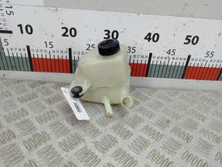 бачок гидроусилителя Mazda 1999, B01A32690B