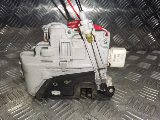 замок двери передней левой Audi A4 B7 2006, 2.0 л., BLB, дизель, 6МКПП, универсал, 8E1837015