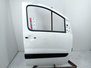 дверь передняя правая Citroen 2011, 2.0 л., МКПП, фургон, 9004X7