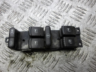 блок управления стеклоподъемниками Volkswagen Bora 1 поколение 2001, 1.6 л., бензин, МКПП, седан, 1J4959757