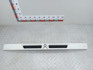 решетка радиатора Citroen Jumper 1 поколение 1998, 2.5 л., МКПП, микроавтобус, 1305094080