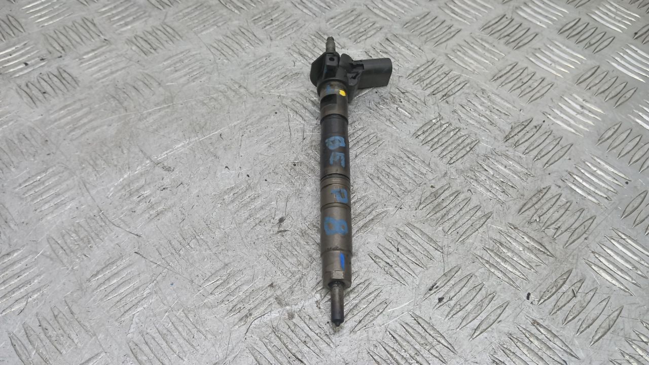 форсунка Volkswagen Passat B6 2008, 2.0 л., дизель, 03L130277, 0445116030 - фото №1