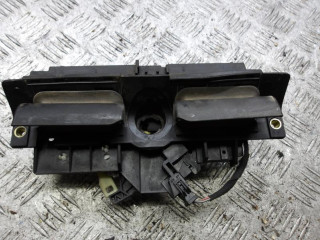 ручка крышки багажника Audi A3 8L 1999, 1.8 л., бензин, МКПП, хетчбэк 5 дв., 8D9827565H