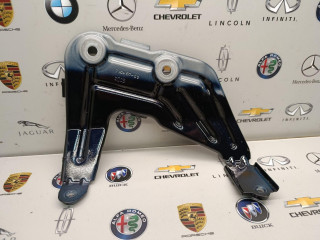 Крепления ( кронштейн ) крыла лев. BMW 2023, 2.0 л., бензин, 416, 7424677