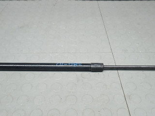 амортизатор крышки багажника (3-5 двери) Kia Sorento 3 поколение 2015, 2.2 л., дизель