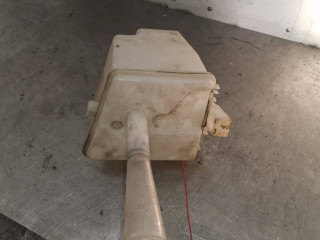 бачок омывателя Nissan Primera P11 1997, 1.6 л., GA16DE, бензин, 5МКПП, седан