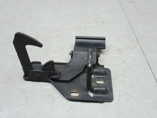 замок капота Volkswagen Touareg 1 поколение 2005, 3.2 л., бензин, внедорожник 5 дв.