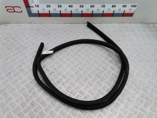 уплотнитель двери Maserati Quattroporte 5 поколение 2006, 4.2 л., робот, седан