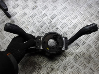 переключатель подрулевой (стрекоза) Skoda Fabia 1 поколение [рестайлинг] 2007, 1.4 л., бензин, МКПП, универсал, 4B0953503H