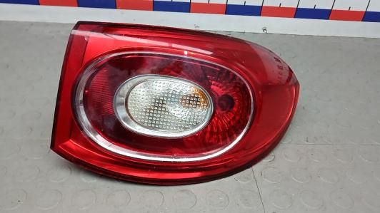 фонарь задний правый Volkswagen Tiguan 1 поколение 2010, 2.0 л., дизель, внедорожник 5 дв., 5N0945096H - фото №1