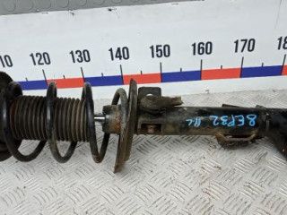 амортизатор передний левый Mercedes-Benz C-Класс W204/S204 2008, 2.2 л., дизель, седан