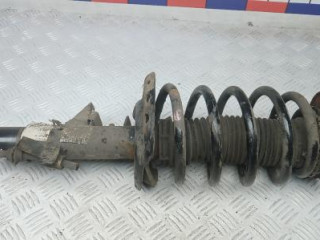 стойка передняя правая Volvo XC60 1 поколение 2013, 2.4 л., дизель, внедорожник 5 дв.