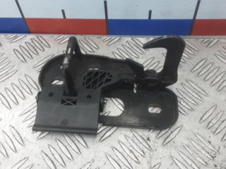 замок капота Volkswagen Passat B6 2005, 1.9 л., TDi PD, дизель, МКПП, седан