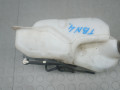 бачок омывателя Nissan Qashqai 1 поколение 2007, 2.0 л., бензин, МКПП, внедорожник 5 дв. - фото №2